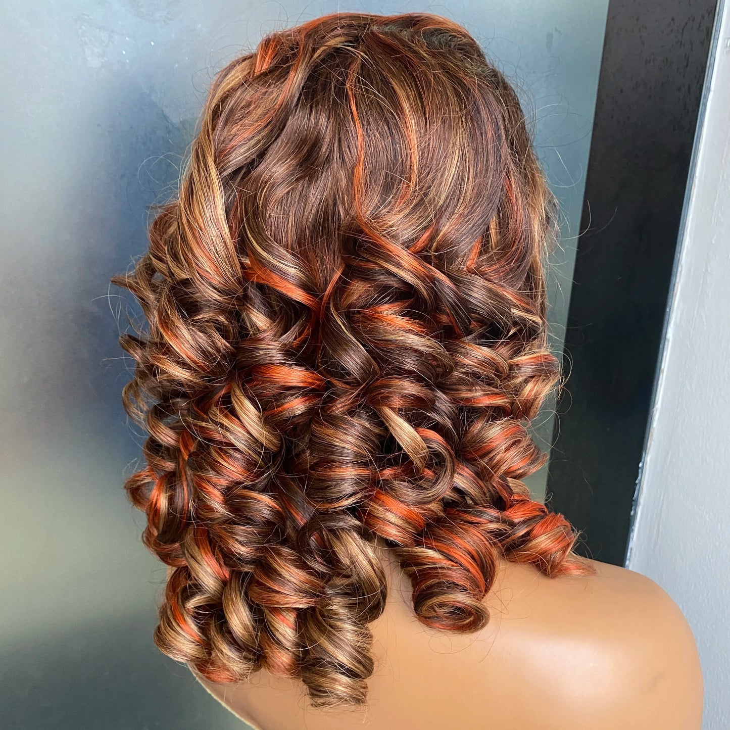 13X4 Lace Frontal Wigs 100% Raw Indian Human Hair Super Double Drawn Curly Wigs 250 Density Glueless Ombre Bouncy Curly Loose W